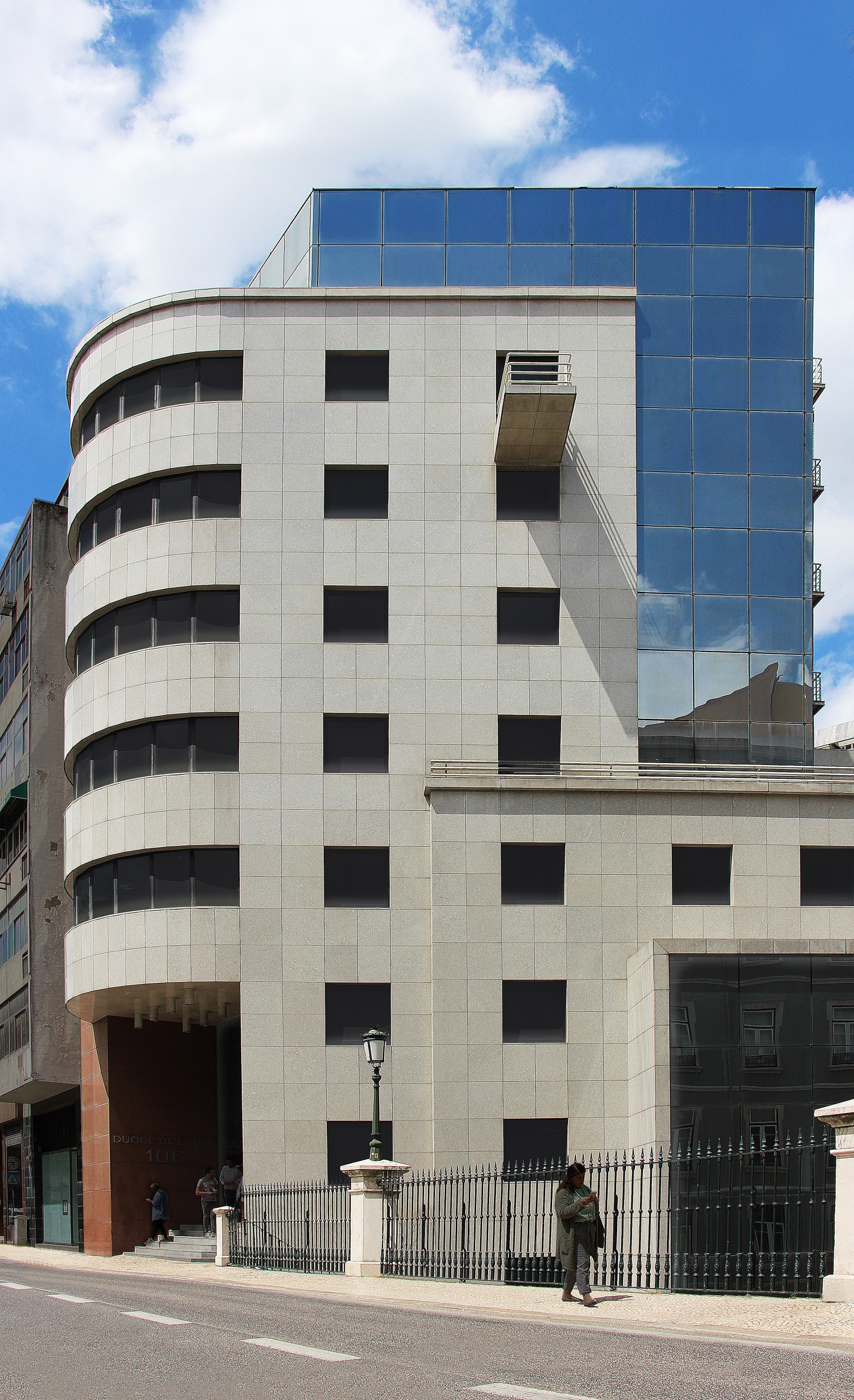 DFI Portugal Value-Add Office Program